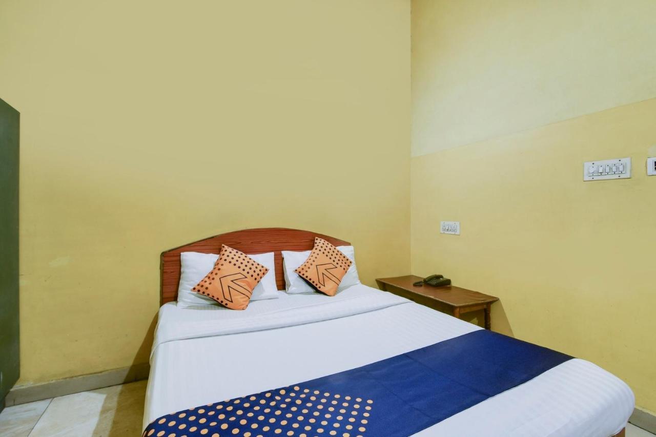 Spot On 74228 Galaxy Comforts Narasimharaja Puram Exterior photo