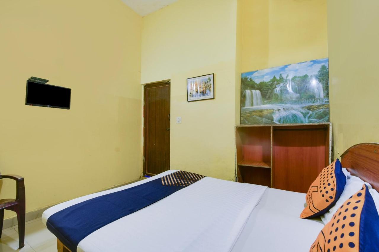 Spot On 74228 Galaxy Comforts Narasimharaja Puram Exterior photo
